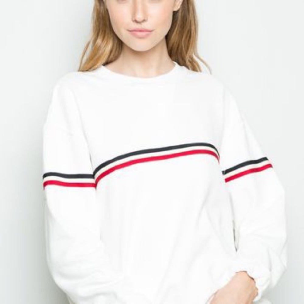 Brandy Melville White Crewneck Sweater